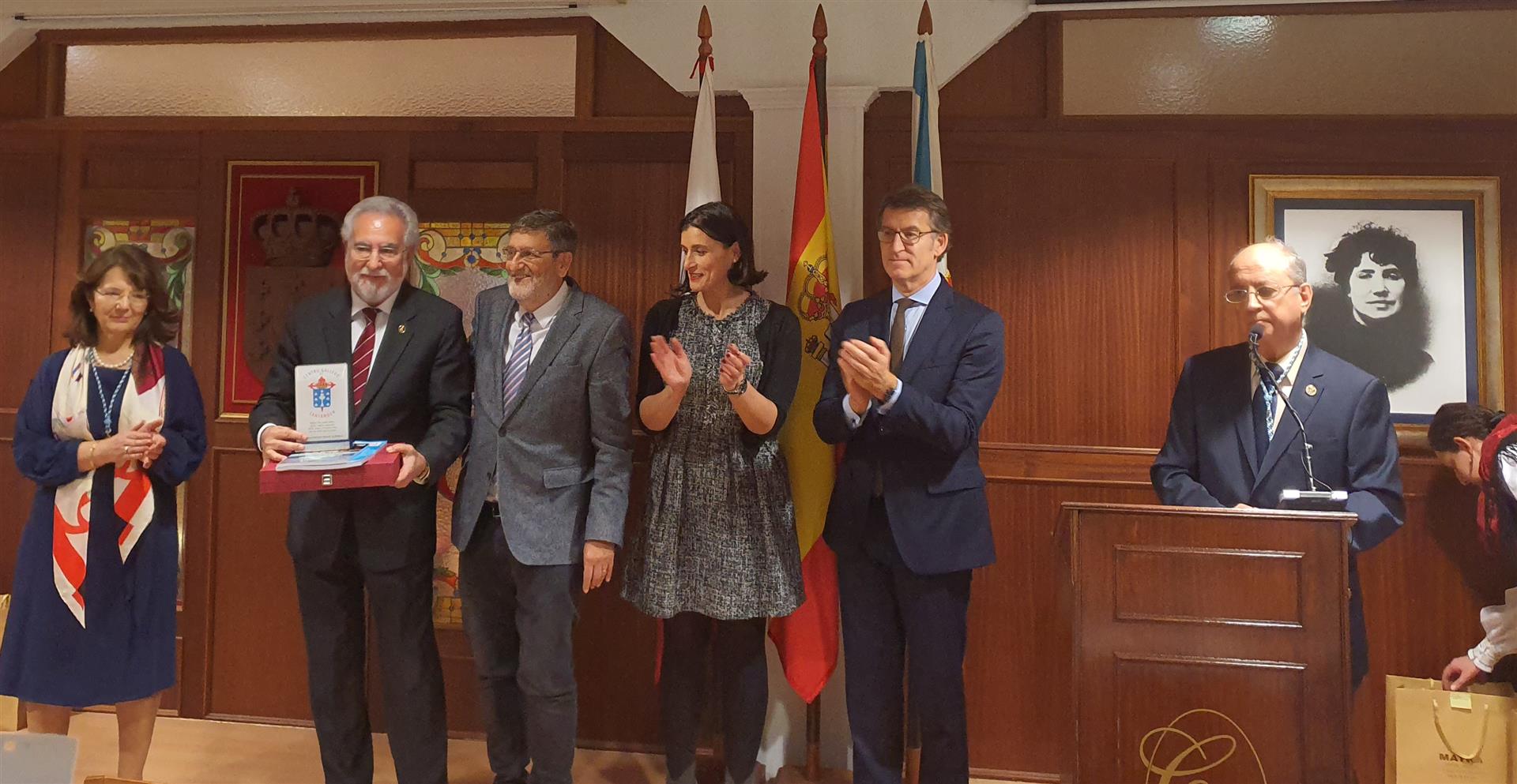 Foto da noticia:Santalices reitera o recoñecemento do Parlamento de Galicia “ao conxunto da emigración galega, coa que estamos en débeda”